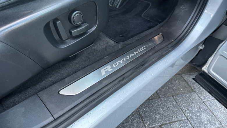 Land Rover Range Rover Evoque 2.0 D180 R-Dynamic SE 5dr Auto Diesel Hatchback